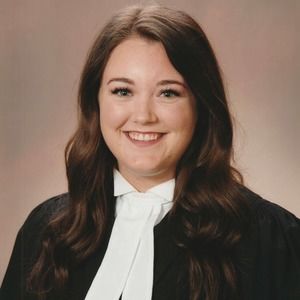 Meet your Posher, Daniela